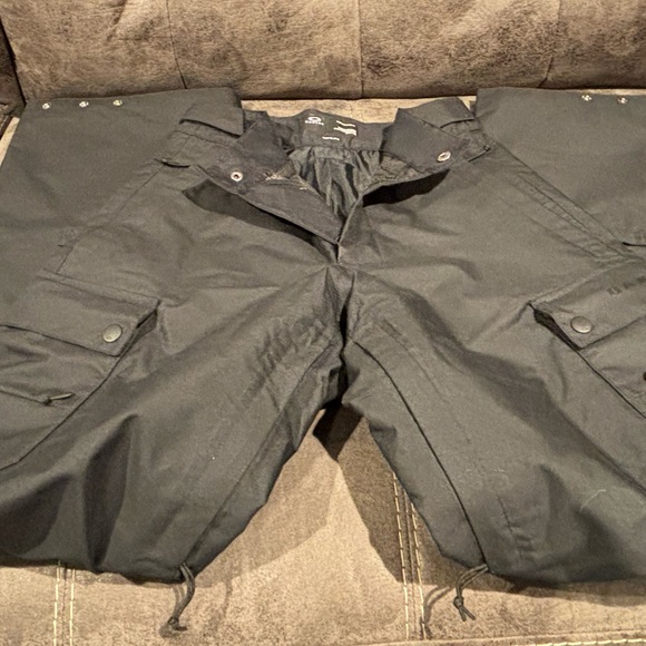 Oakley Performance Fit Snow Pants Women’s Size XS, Black - Picture 5 of 10